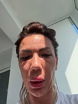 Missolevelvet online show from March 16, 2026, 8:51 am