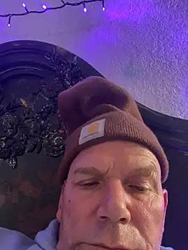 sofnhornyforu online show from January 11, 2026, 11:33 pm