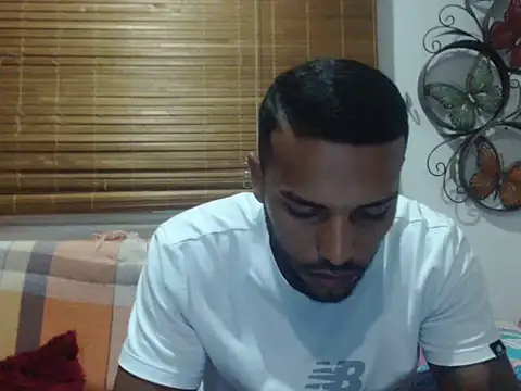 Snapshot of BlackWolfOficial chatting on June 10, 2026, 4:24 am BlackWolfOficial online show from June 10, 2026, 4:24 am