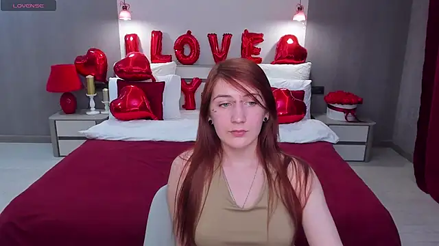 Snapshot of Polly_Sweet chatting on February 10, 2026, 6:51 pm Polly Sweet online show from February 10, 2026, 6:51 pm