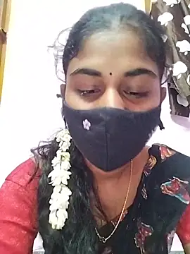 Tamil Hot RoyalQueen online show from April 21, 2026, 3:02 am