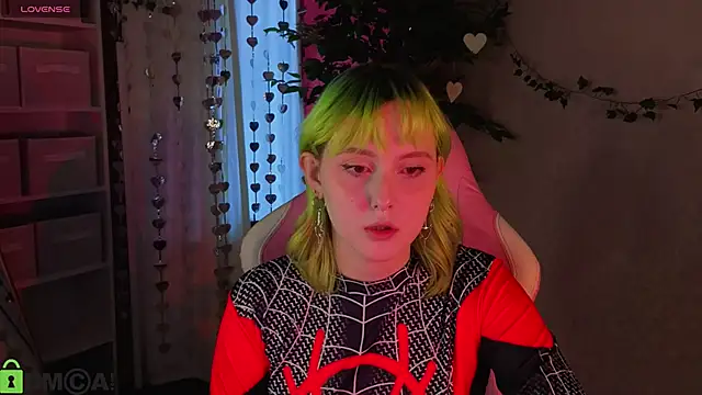 Snapshot of Roziett_Belle chatting on February 21, 2026, 9:11 am Roziett Belle online show from February 21, 2026, 9:11 am