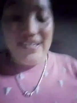 LingLing002 online show from January 15, 2026, 5:11 am