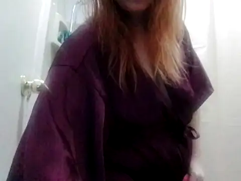 Snapshot of Annafun321 chatting on February 11, 2026, 2:39 pm Annafun321 online show from February 11, 2026, 2:39 pm