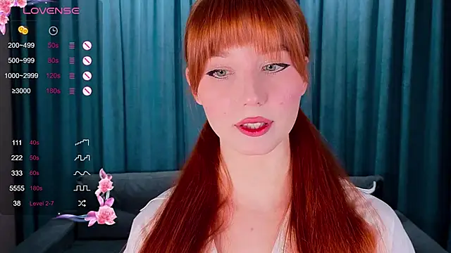 CatherineCummi online show from April 27, 2026, 7:39 am