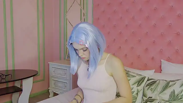 AvaLarson online show from March 1, 2026, 1:11 pm