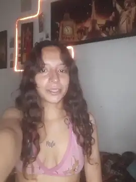 AlexxaAndRileyy online show from January 18, 2026, 2:20 pm