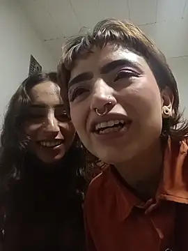 AlexxaAndRileyy online show from April 18, 2026, 4:04 am