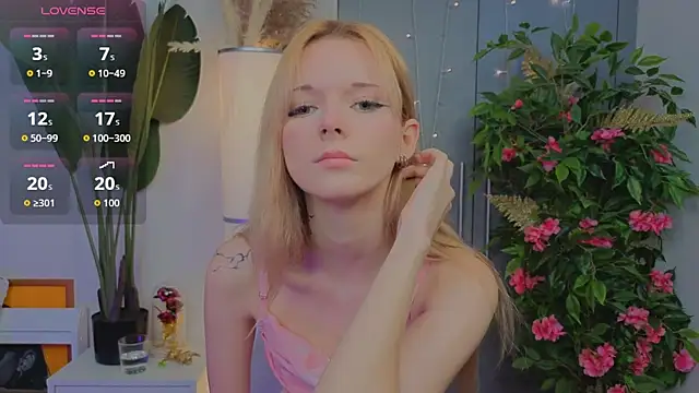 JuanaSumma online show from March 27, 2026, 6:11 am