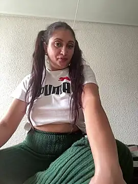 Snapshot of morenita_sexy777 chatting on January 15, 2026, 11:35 am morenita sexy777 online show from January 15, 2026, 11:35 am