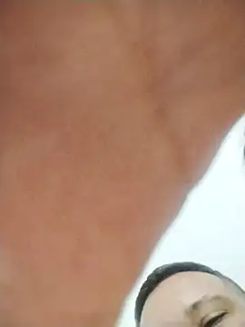 gabizinhabsb18 online show from January 12, 2026, 9:52 pm