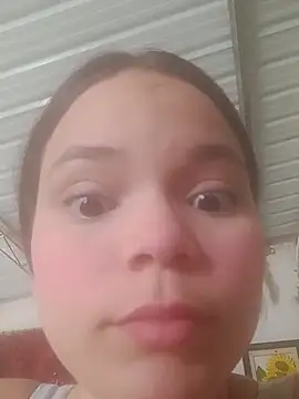 Snapshot of AdharaCusan chatting on February 5, 2026, 3:41 pm AdharaCusan online show from February 5, 2026, 3:41 pm