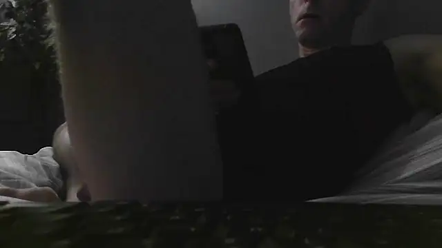 hotnready42069 online show from January 14, 2026, 3:54 am