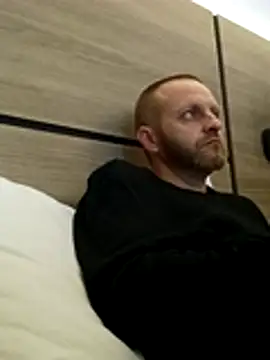 sterng6969 online show from February 15, 2026, 3:07 am