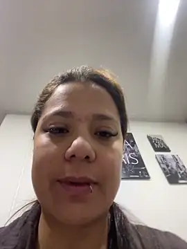 Pretty  Milf online show from March 13, 2026, 9:14 am