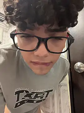 Nick Twink online show from February 3, 2026, 2:53 am