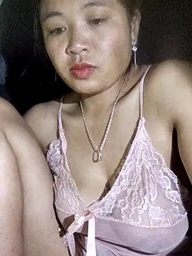 miumiu sexy2x online show from April 3, 2026, 2:34 pm