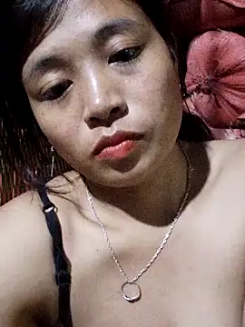 miumiu sexy2x online show from April 9, 2026, 1:17 pm