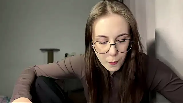 Snapshot of JanelleCourville chatting on February 20, 2026, 4:20 pm JanelleCourville online show from February 20, 2026, 4:20 pm