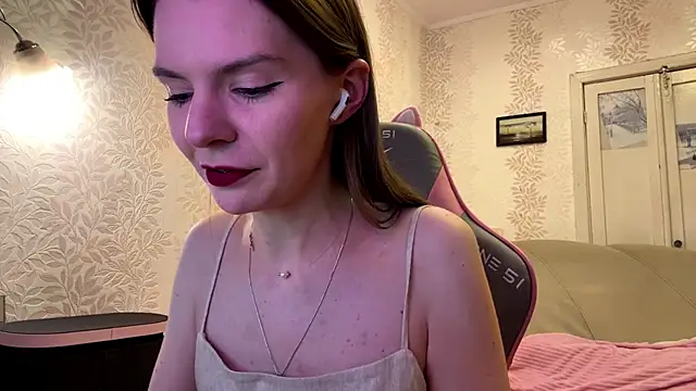 Snapshot of LavondaDeleston chatting on February 4, 2026, 10:05 pm LavondaDeleston online show from February 4, 2026, 10:05 pm