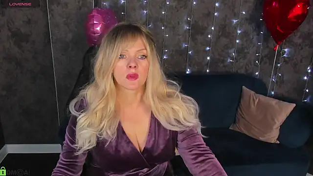 Snapshot of Victoria_Nelson chatting on February 13, 2026, 1:38 am Victoria Nelson online show from February 13, 2026, 1:38 am