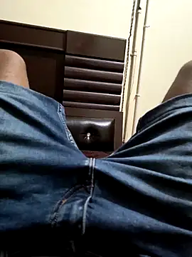 Hottlund6 online show from March 20, 2026, 2:18 pm