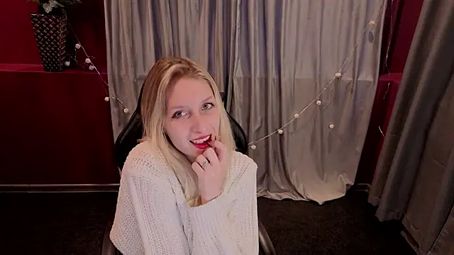 RoseWaulhgberg online show from February 2, 2026, 1:37 am