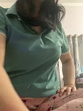 Snapshot of emgaisayhi chatting on February 17, 2026, 2:58 pm emgaisayhi online show from February 17, 2026, 2:58 pm