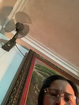 Snapshot of emgaisayhi chatting on February 27, 2026, 7:24 pm emgaisayhi online show from February 27, 2026, 7:24 pm