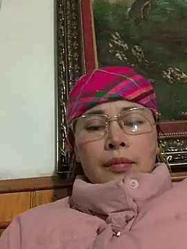 Snapshot of emgaisayhi chatting on January 16, 2026, 3:05 pm emgaisayhi online show from January 16, 2026, 3:05 pm