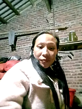 Snapshot of Diana-02 chatting on February 3, 2026, 9:14 am Diana-02 online show from February 3, 2026, 9:14 am