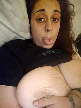 Snapshot of Lindandre92 chatting on February 21, 2026, 8:00 pm Lindandre92 online show from February 21, 2026, 8:00 pm