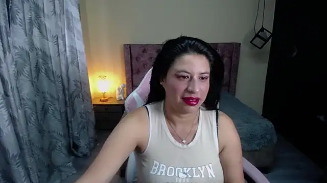 keileen luna online show from April 4, 2026, 8:37 pm