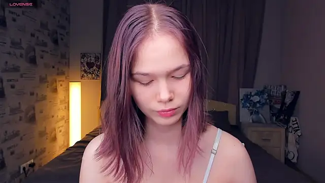 Snapshot of OwlLynn chatting on January 17, 2026, 8:40 am OwlLynn online show from January 17, 2026, 8:40 am