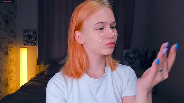 Snapshot of OwlLynn chatting on February 8, 2026, 8:34 am OwlLynn online show from February 8, 2026, 8:34 am