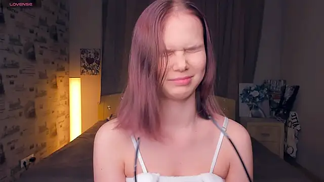 Snapshot of OwlLynn chatting on January 18, 2026, 9:02 am OwlLynn online show from January 18, 2026, 9:02 am