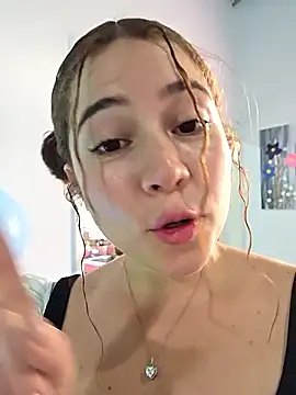 Snapshot of dani_ferreer1 chatting on June 19, 2026, 9:09 pm dani ferreer1 online show from June 19, 2026, 9:09 pm