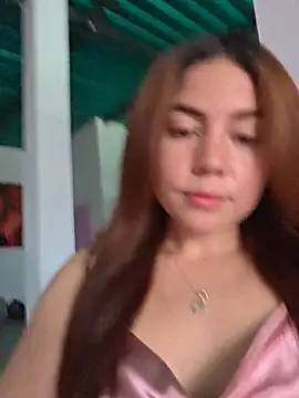 Snapshot of dani_ferreer1 chatting on May 15, 2026, 5:55 pm dani ferreer1 online show from May 15, 2026, 5:55 pm