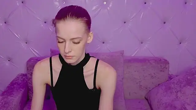 kittie like18 online show from February 26, 2026, 12:54 am