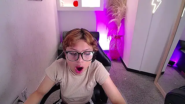 melodyy as online show from February 21, 2026, 12:40 pm