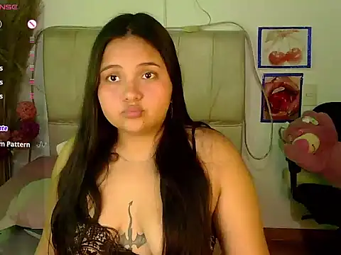 chloe  fox online show from February 23, 2026, 2:28 pm