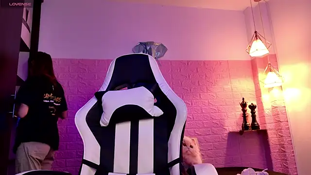 Dulce Stormy online show from January 18, 2026, 12:08 pm