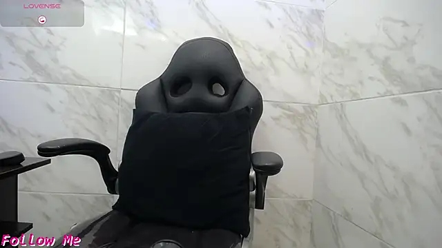 jasmine700141 online show from March 6, 2026, 7:20 pm