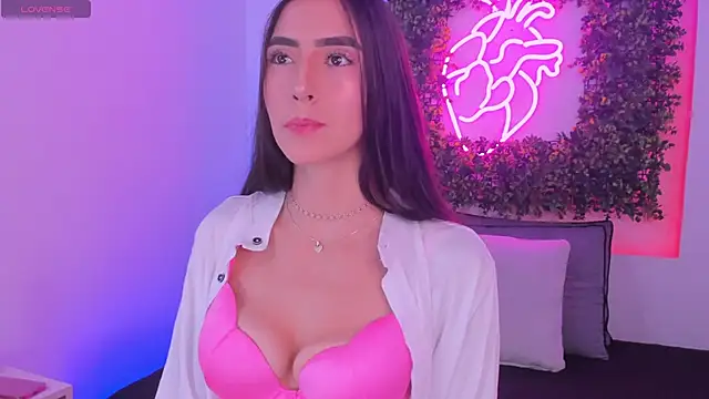 Itzel Geneva online show from February 10, 2026, 12:26 pm