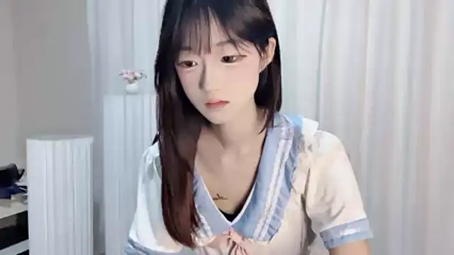 Snapshot of qingqing_love2025 chatting on May 13, 2026, 2:35 pm qingqing love2025 online show from May 13, 2026, 2:35 pm
