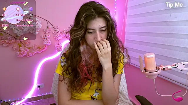 cutekore online show from March 10, 2026, 11:42 pm