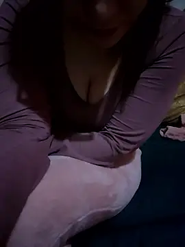 Snapshot of noranora2003 chatting on January 13, 2026, 8:35 pm noranora2003 online show from January 13, 2026, 8:35 pm