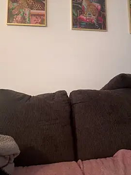 Snapshot of icelyne_2001 chatting on February 1, 2026, 4:27 pm icelyne 2001 online show from February 1, 2026, 4:27 pm