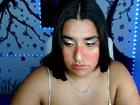 Im May  online show from February 24, 2026, 9:15 pm