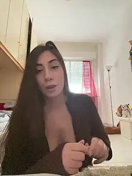 Snapshot of sarafragale chatting on April 1, 2026, 12:17 pm sarafragale online show from April 1, 2026, 12:17 pm